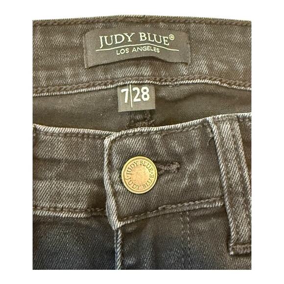 Judy Blue Women's Size 7 (28) Black‎ Distressed Leopard Patch Skinny Jeans - Picture 3 of 8